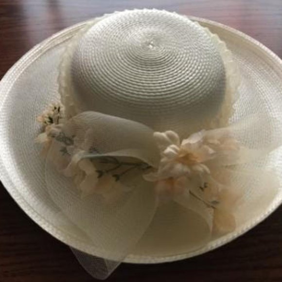 Woven Cream Kentucky Derby hat with pleated crinoline and silk flowers main image 5